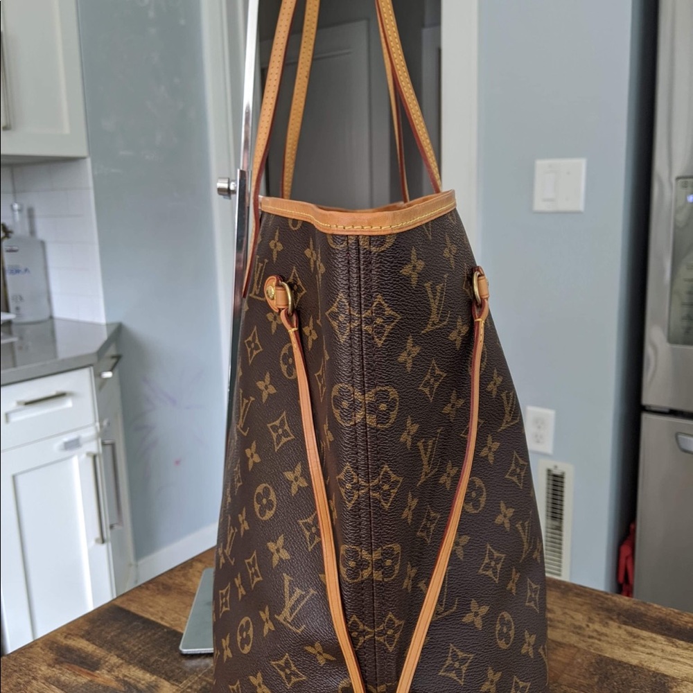 SOLD - Picture 2 of 16